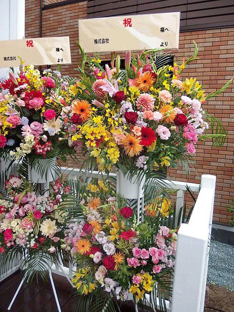 お祝いスタンド花二段L 30,000円(税別)