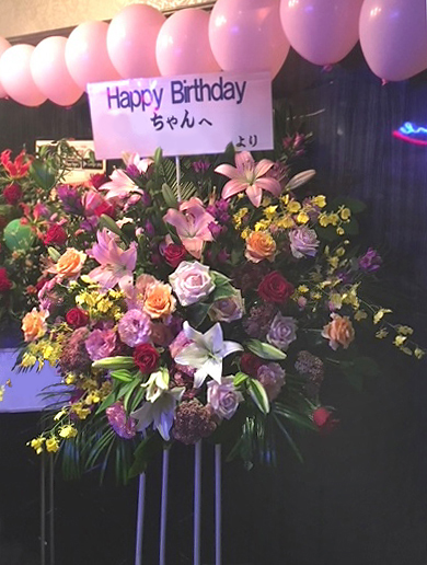 キャバクラ スナック Barの開店祝い花 誕生日花 周年祝い花 胡蝶蘭をお届け 親切なお花屋さん