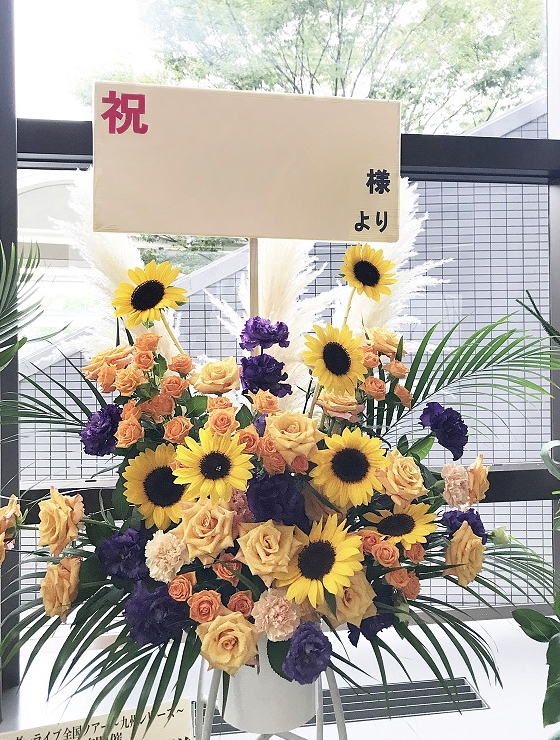 スタンド花一段15,000円  